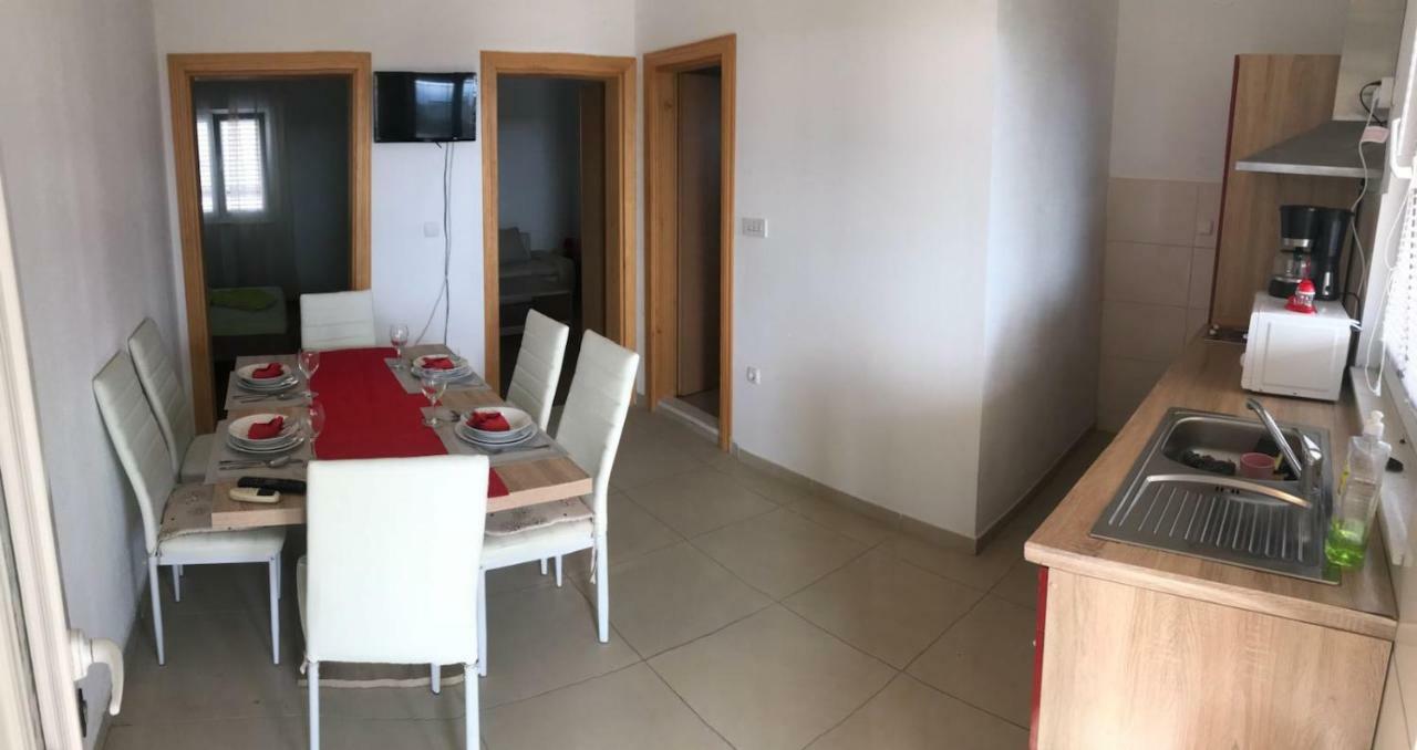 Apartmani Kulas Пакоштане Екстер'єр фото